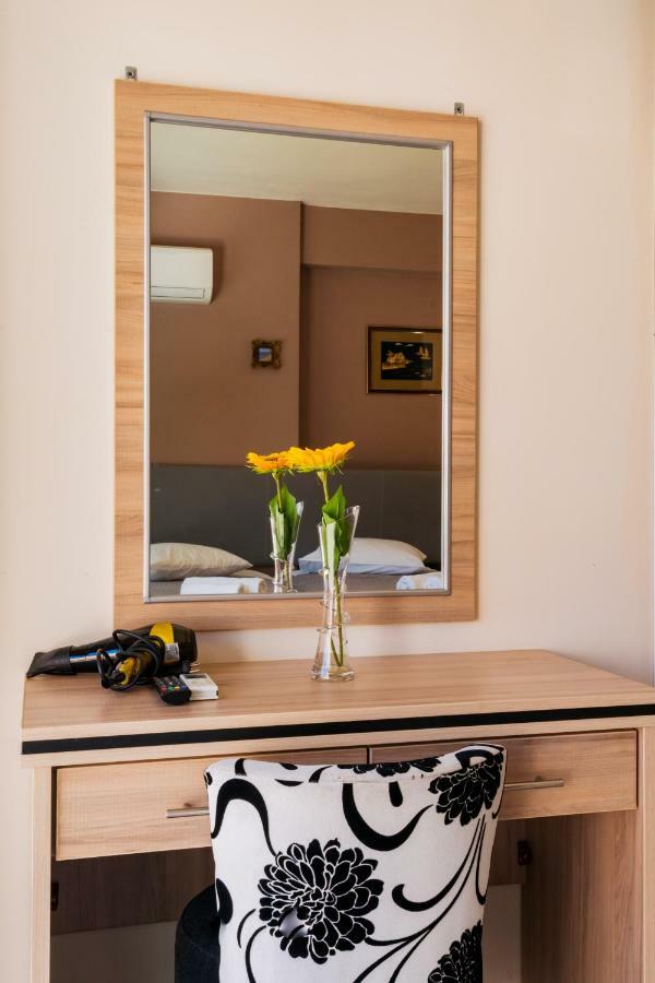 Athenian Central Apartments Bagian luar foto